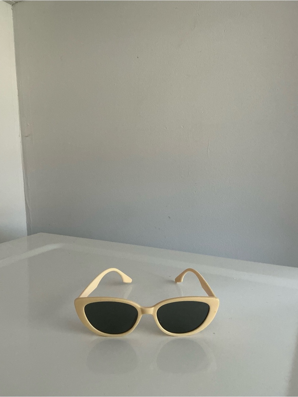 Women's Cream Cat-Eye Sunglasses with Dark Lenses